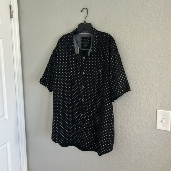 Men’s palm tree print button down - Picture 2 of 6